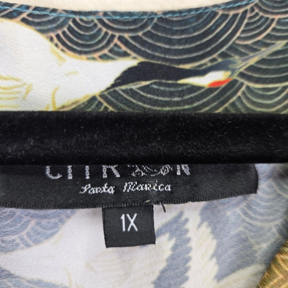 Elegant Blue Patterned Women's Blouse - Picture 3 of 9